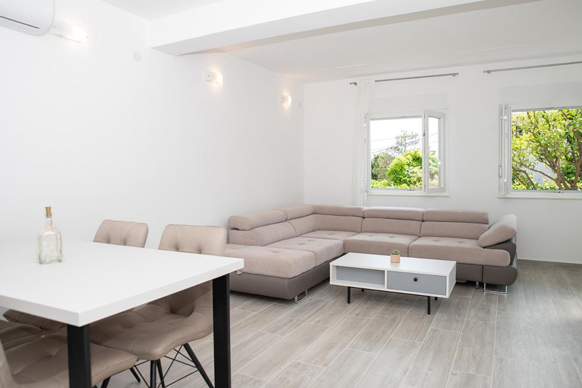 Apartmani Vrtodusic Банёл Экстерьер фото