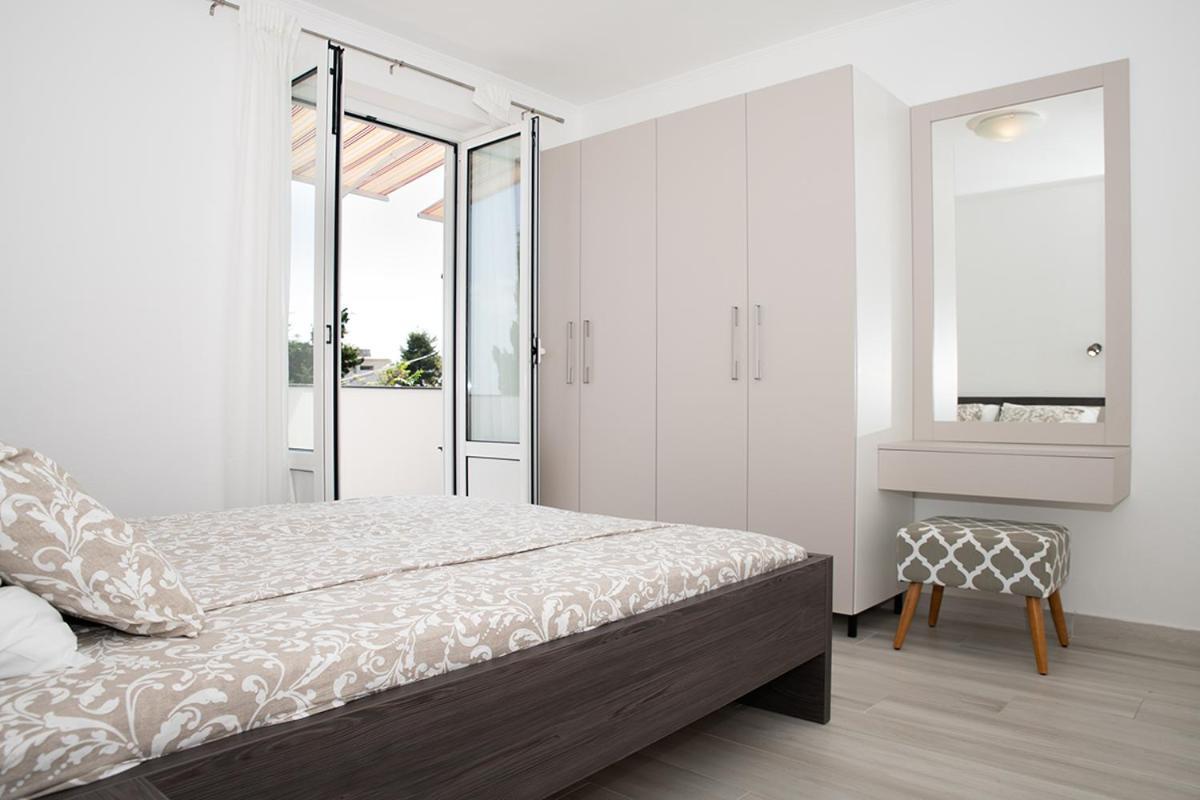 Apartmani Vrtodusic Банёл Экстерьер фото